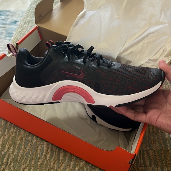 Nike Black and Red Athletic Shoes with Sleek Design main image 4